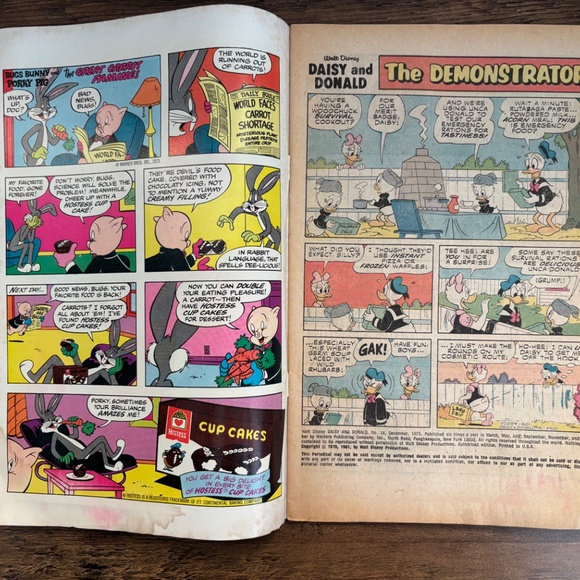 VINTAGE Walt Disney COMIC BOOKS DONALD DUCK & DAISY DUCK Golfing Set of 3 - Picture 7 of 9